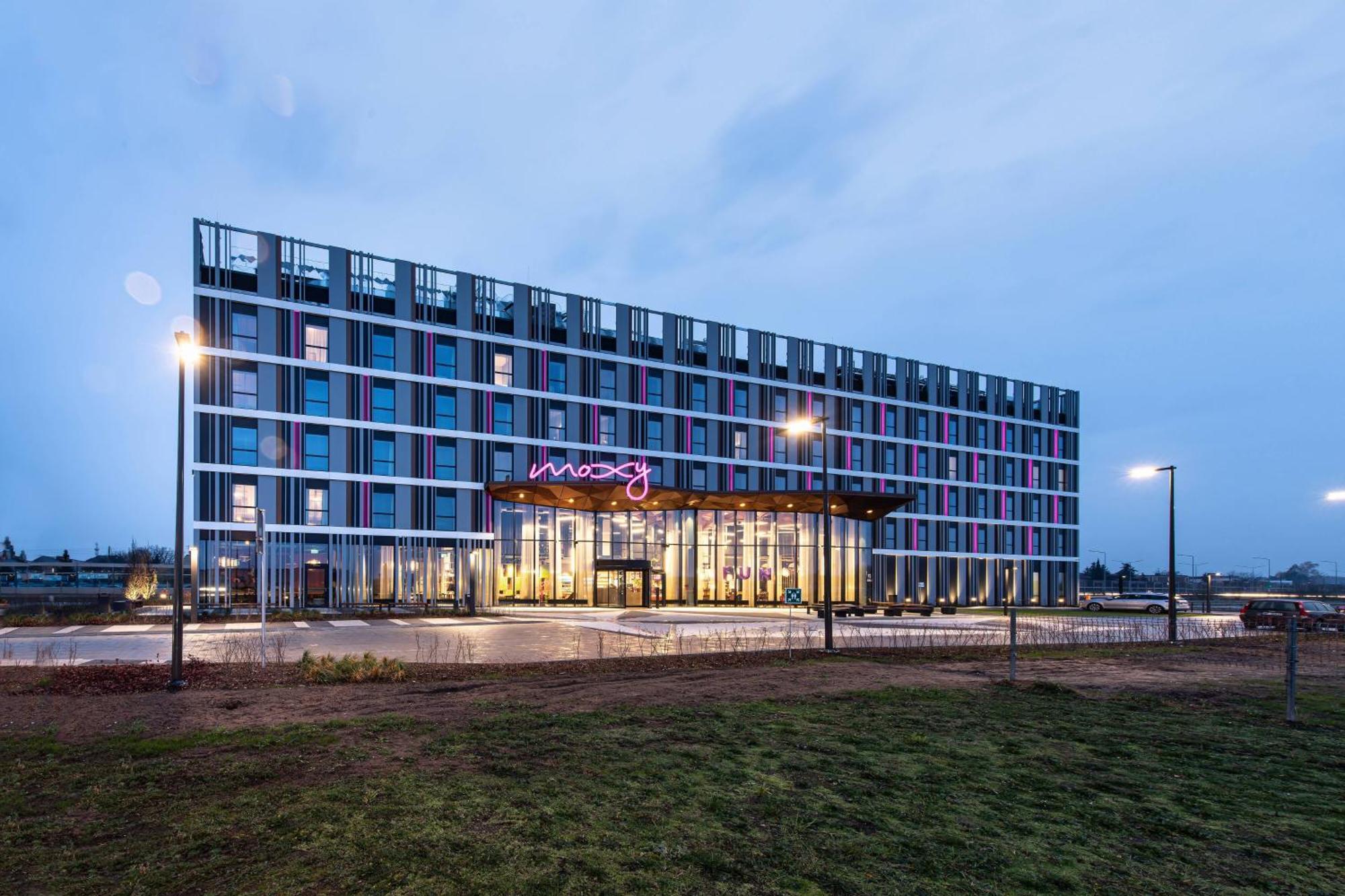 Moxy Poznan Airport Poznań Exterior foto
