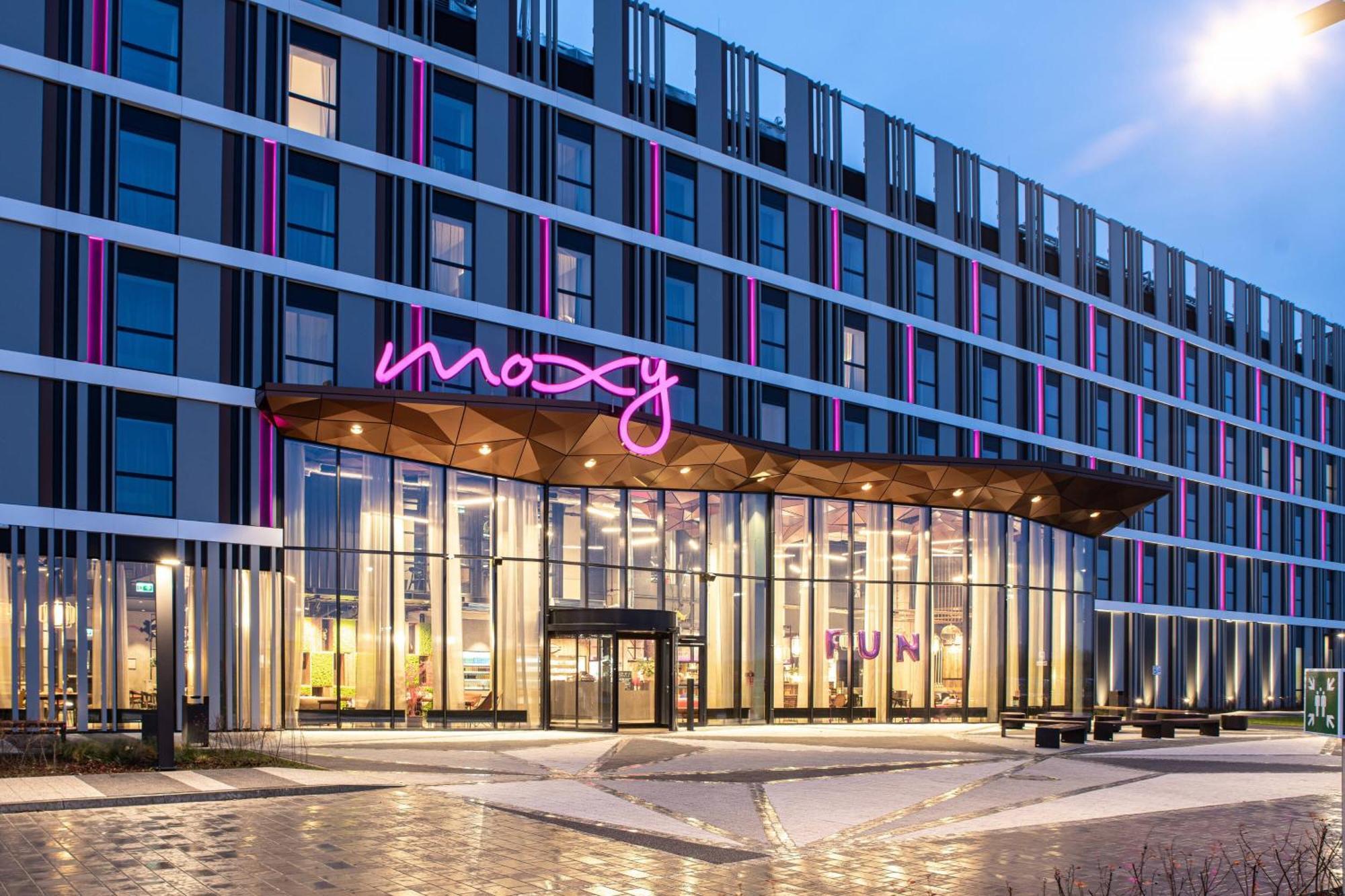 Moxy Poznan Airport Poznań Exterior foto
